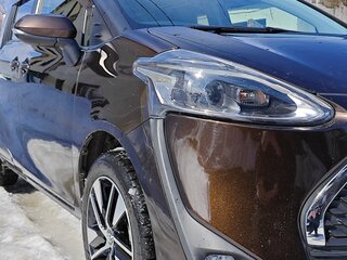 2018 Toyota Sienta II Рестайлинг, коричневый, 1300000 рублей, вид 4