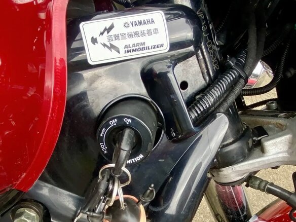 2005 Yamaha XVS1100, красный, 600000 рублей - вид 6