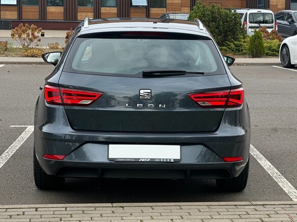 2018 SEAT Leon III Рестайлинг, серый, 1200000 рублей - вид 8