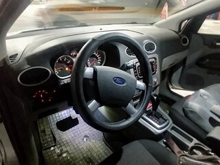 2010 Ford Focus II Рестайлинг, серый, 948000 рублей, вид 5