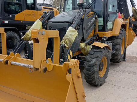 2024 XCMG XC8-S2570, жёлтый, 7219999 рублей, вид 2