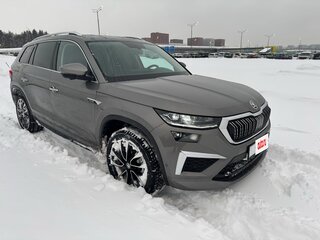 2025 Skoda Kodiaq I Рестайлинг, серый, 4850000 рублей, вид 5