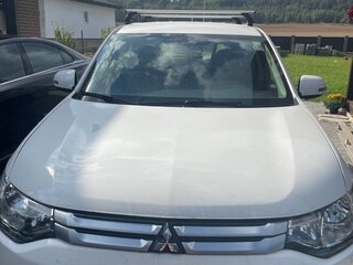 2014 Mitsubishi Outlander III, белый, 1300000 рублей, вид 2
