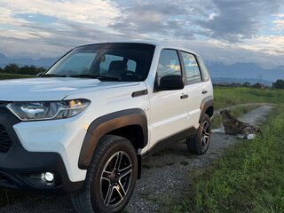 2021 Lada (ВАЗ) Niva Travel I, белый, 1090000 рублей, вид 1