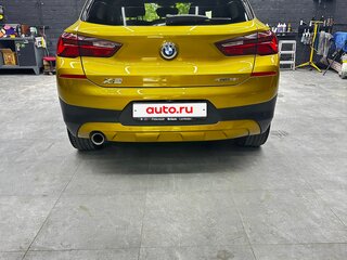 2020 BMW X2 sDrive18i I (F39), золотистый, 2850000 рублей, вид 4
