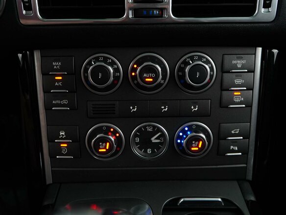 2010 Land Rover Range Rover Supercharged III Рестайлинг 2, чёрный - вид 18