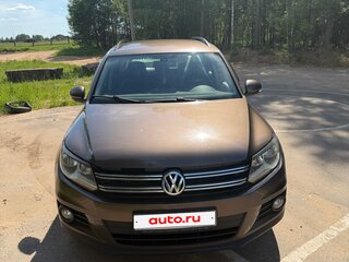2014 Volkswagen Tiguan I Рестайлинг, коричневый, 830000 рублей, вид 2