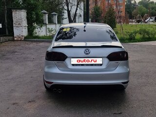 2013 Volkswagen Jetta VI, серебристый, 1080000 рублей, вид 3
