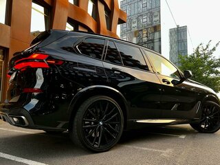 2019 BMW X5 M50d IV (G05/G18), чёрный, 7900000 рублей, вид 5