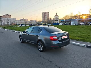 2019 Skoda Octavia III (A7) Рестайлинг, серый, 1900000 рублей, вид 3