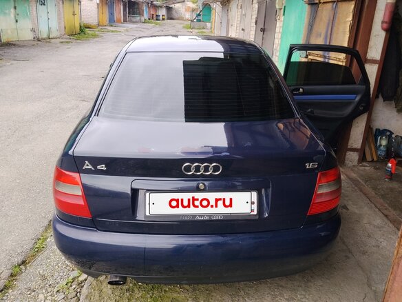 1998 Audi A4 I (B5), синий, 300000 рублей - вид 5