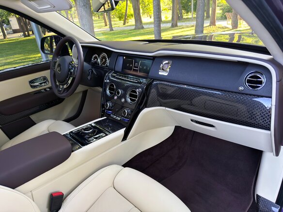 2018 Rolls-Royce Cullinan I (Series I), фиолетовый, 28900000 рублей - вид 29