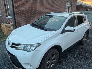 2015 Toyota RAV4 IV (XA40), белый, 2250000 рублей, вид 1