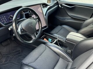 2018 Tesla Model S 75D I Рестайлинг, чёрный, 3000000 рублей, вид 4