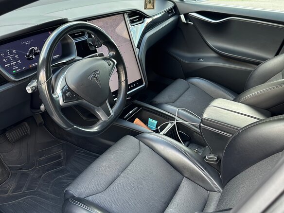 2018 Tesla Model S 75D I Рестайлинг, чёрный, 3000000 рублей - вид 3