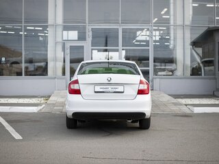 2014 Skoda Rapid I, белый, 660000 рублей, вид 4