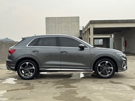 2023 Audi Q3 35 TFSI II (F3), серый, 2730000 рублей, вид 4