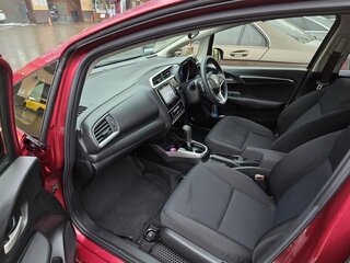 2018 Honda Fit III Рестайлинг, пурпурный, 1430000 рублей, вид 3