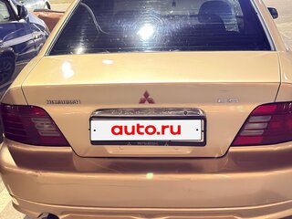 2001 Mitsubishi Galant VIII Рестайлинг, золотистый, 260000 рублей, вид 2