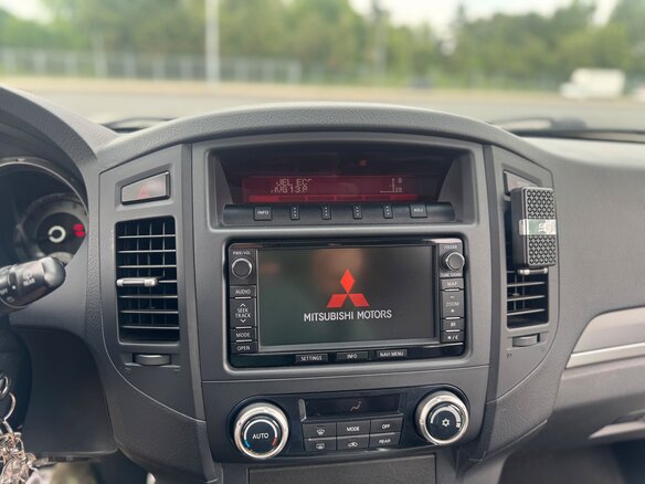 2012 Mitsubishi Pajero IV Рестайлинг 1, чёрный, 2790000 рублей - вид 18