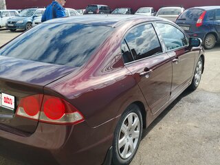 2007 Honda Civic VIII, пурпурный, 650000 рублей, вид 3