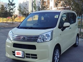 2018 Daihatsu Move VI Рестайлинг, жёлтый, 670000 рублей, вид 2