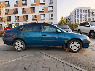 1999 Toyota Avensis I, зелёный, 199000 рублей, вид 3