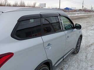 2019 Mitsubishi Outlander III Рестайлинг 3, серебристый, 2350000 рублей, вид 4