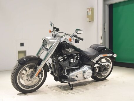 2018 Harley-Davidson Fat Boy, чёрный, 1640000 рублей, вид 4