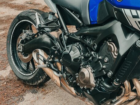 2016 Yamaha MT-09 (FZ-09), синий, 640000 рублей, вид 4