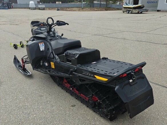 2023 BRP Ski-Doo Expedition 900, чёрный, 1500000 рублей - вид 3