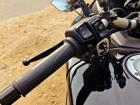 2023 Yamaha Niken, чёрный, 1580000 рублей - вид 6