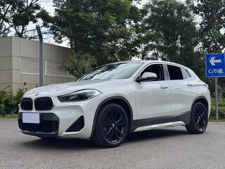 2021 BMW X2 sDrive20i I (F39), белый, 1850000 рублей, вид 1
