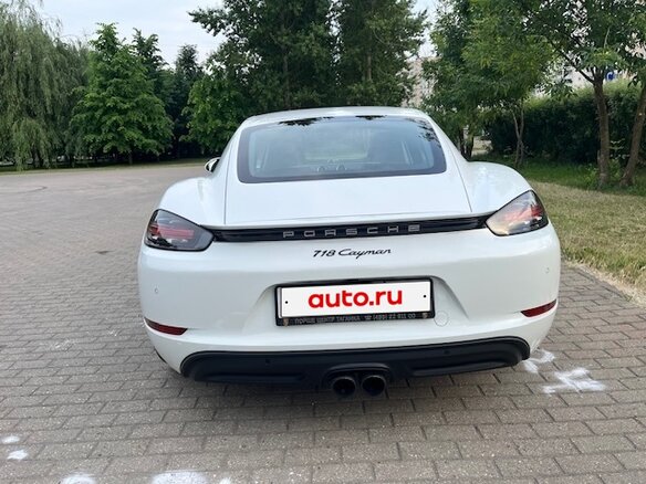 2016 Porsche Cayman III 718 (982), белый, 7500000 рублей - вид 3
