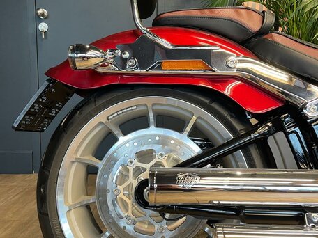 2023 Harley-Davidson Fat Boy, пурпурный, 3550000 рублей, вид 5