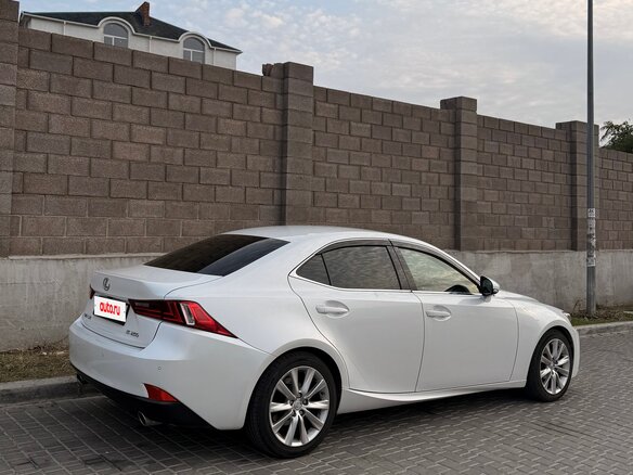 2014 Lexus IS 250 III, белый, 2780000 рублей - вид 3
