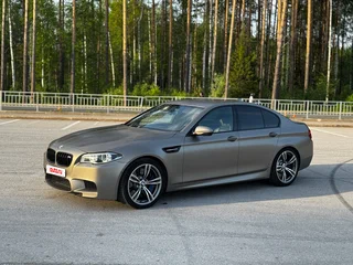 2013 BMW M5 V (F10) Рестайлинг, серый, 3490000 рублей, вид 2