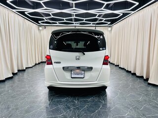 2010 Honda Freed I, белый, 1079000 рублей, вид 5