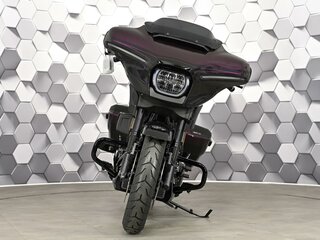 2025 Harley-Davidson CVO Street Glide, фиолетовый, 4499000 рублей, вид 5