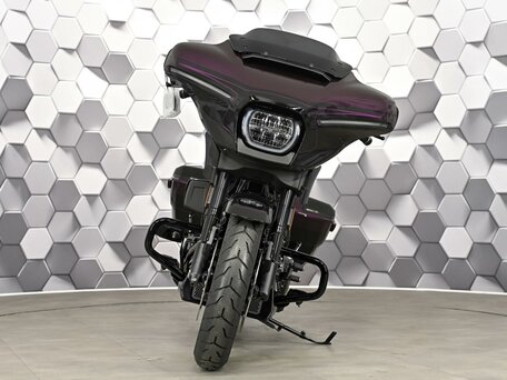 2025 Harley-Davidson CVO Street Glide, фиолетовый, 4499000 рублей, вид 5