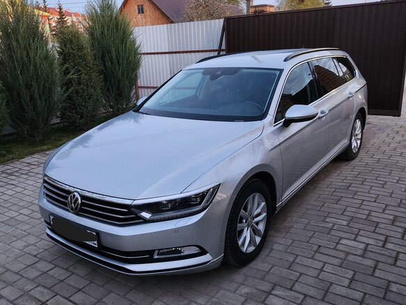 2019 Volkswagen Passat DSG7 B8, серебристый, 1650000 рублей - вид 1