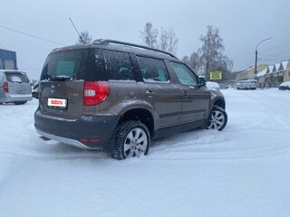 2010 Skoda Yeti I, коричневый, 570000 рублей, вид 3