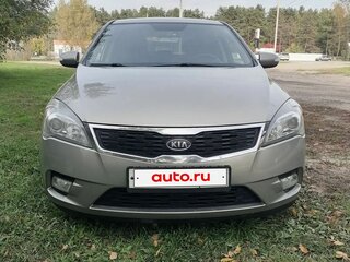 2010 Kia Ceed I Рестайлинг, серебристый, 610000 рублей, вид 5