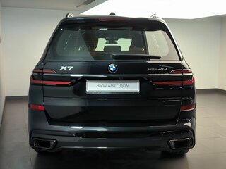 2026 BMW X7 40d I (G07) Рестайлинг, чёрный, 19250000 рублей, вид 4