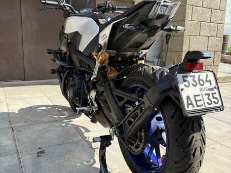2019 Yamaha MT-09 (FZ-09), чёрный, 999000 рублей, вид 4