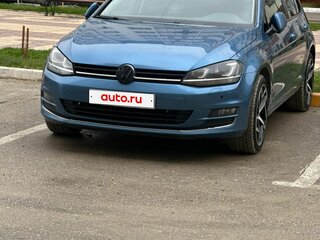 2013 Volkswagen Golf VII, голубой, 1250000 рублей, вид 3