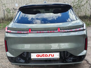 2023 Lynk & Co 08 39.6 kWh I, зелёный, 5700000 рублей, вид 3