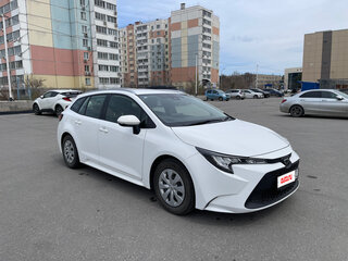 2022 Toyota Corolla XII (E210), белый, 1780000 рублей, вид 2