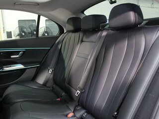 2025 Mercedes-Benz E-Класс 200 VI (W214, S214), чёрный, 6655000 рублей, вид 3
