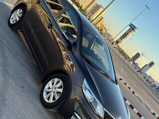 2017 Kia Rio III Рестайлинг, коричневый, 1349000 рублей, вид 4
